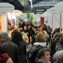 Salon Marjolaine 2017 - couloir avec exposants et visiteurs