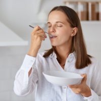 Consommer en pleine conscience avec les repères du goût